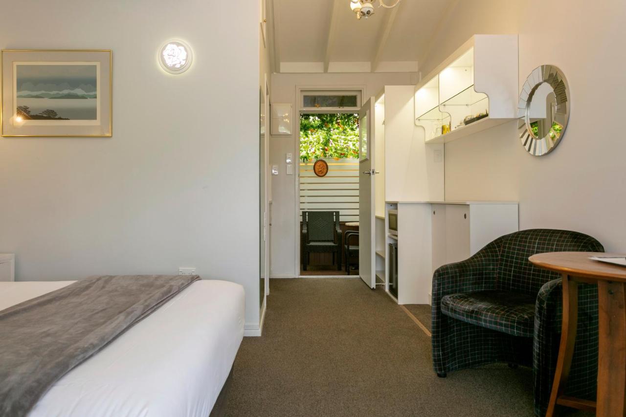Vu Thermal Lodge - Adults Only Motel Taupo Exterior foto